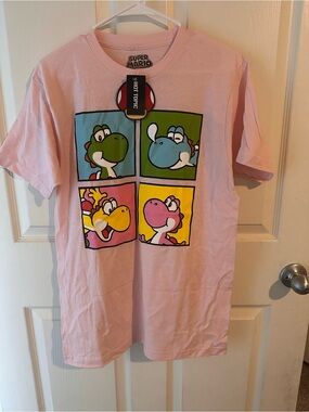Super Mario Yoshi Panel Graphic Tee - Light Pink